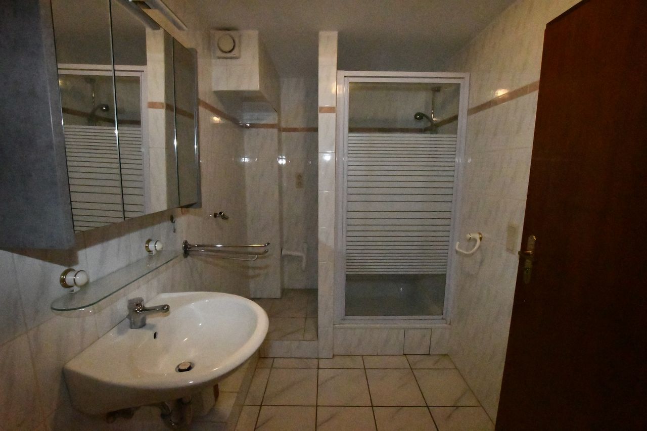 Badezimmer 1
