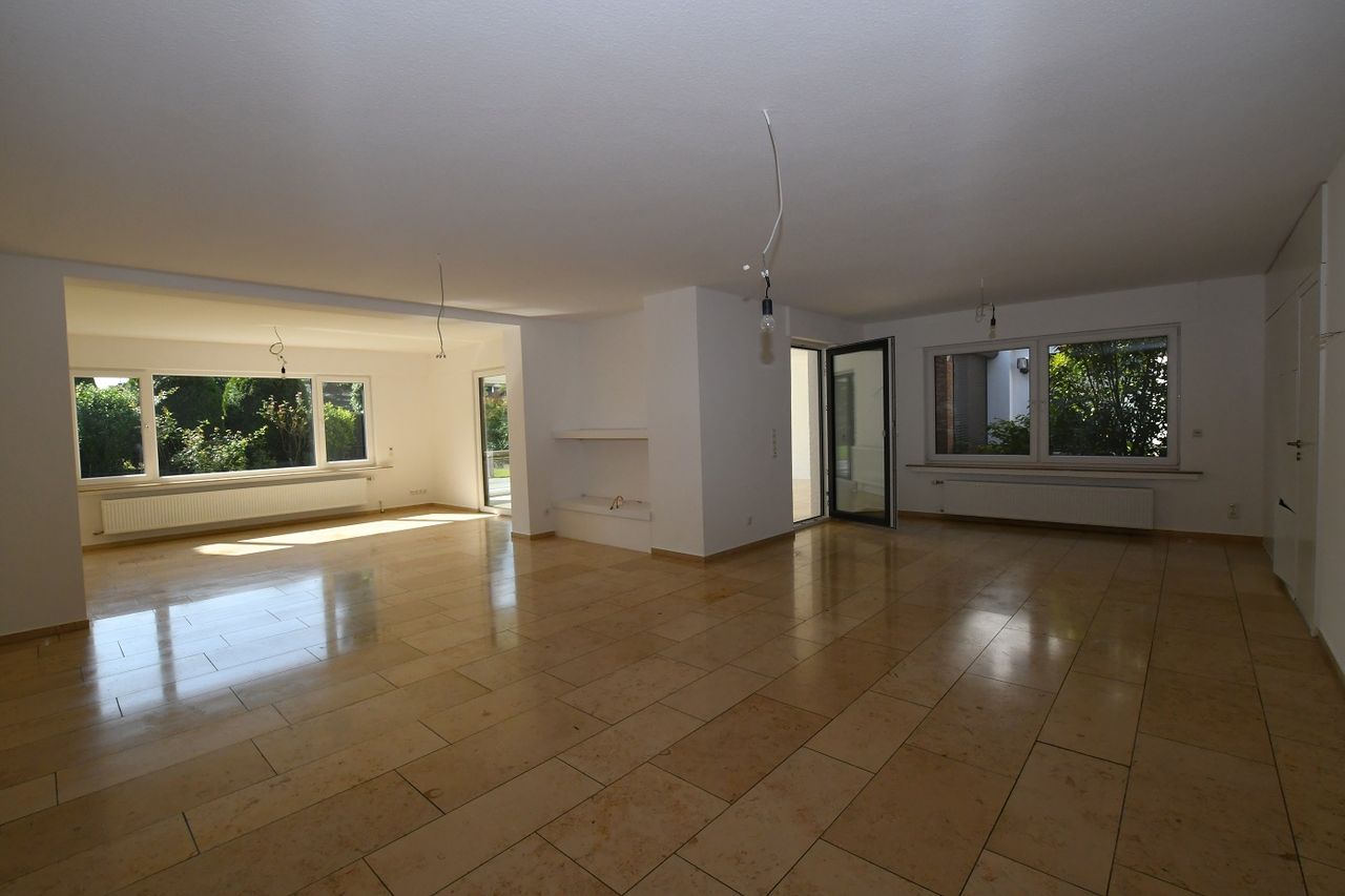 Wohn- Esszimmer.jpg