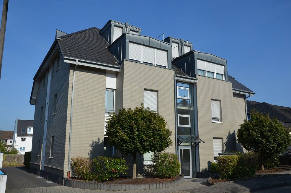 Strassenansicht.jpg