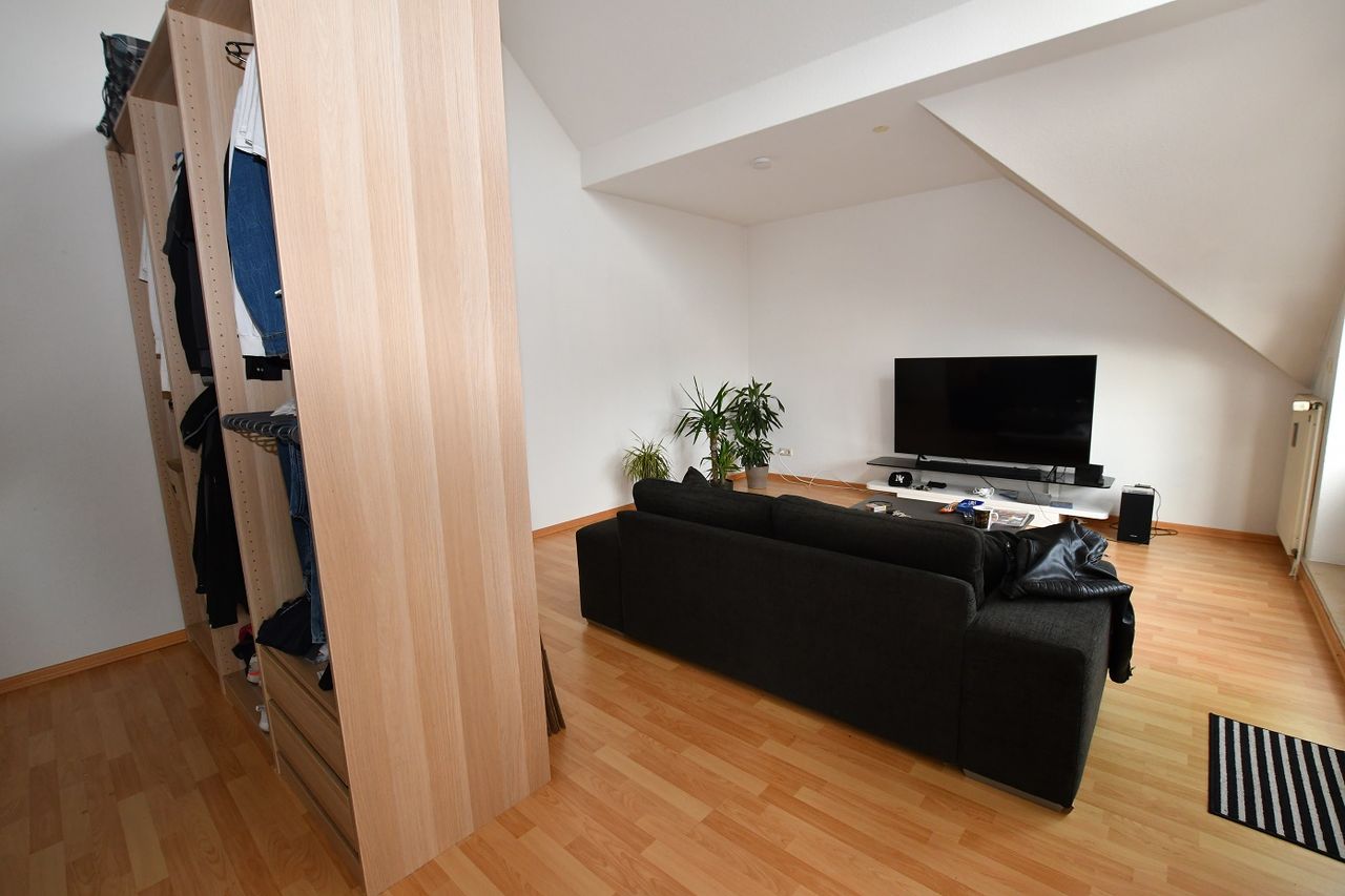 Wohn-/Schlafzimmer