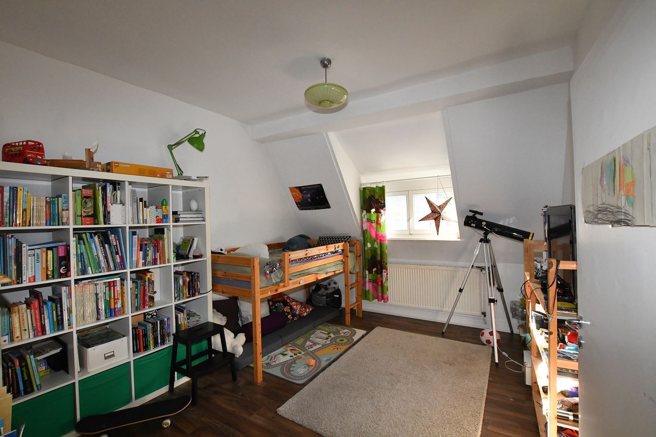 Schlafzimmer DG