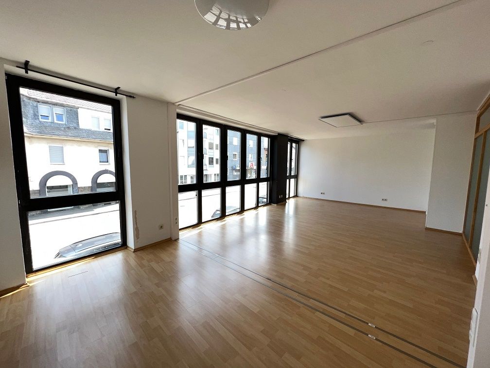 Büro 1